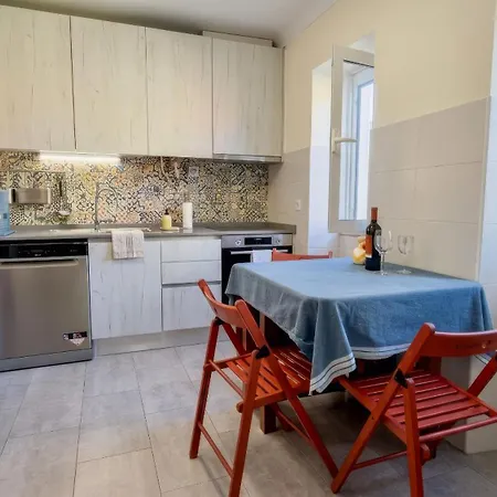 Cozy And Spacious In Graca, * Lisbon
