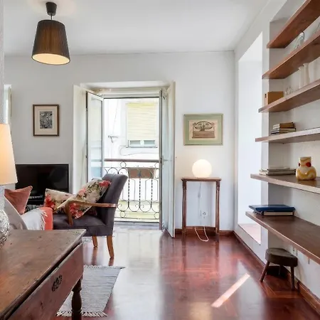 Cozy And Spacious In Graca, *