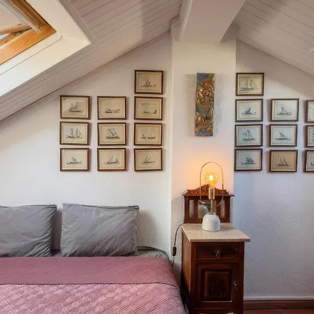 Апартаменти Cozy And Spacious In Graca, *