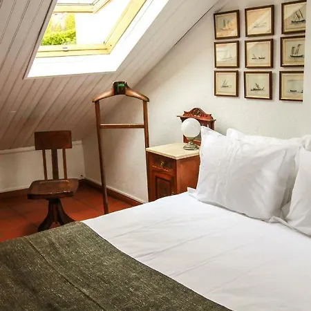 アパート Cozy And Spacious In Graca, リスボン