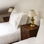 Апартаменты Cozy And Spacious In Graca, Лиссабон