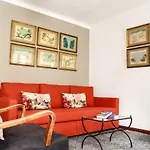 Cozy And Spacious In Graca, Лиссабон