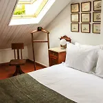 Апартаменты Cozy And Spacious In Graca, Лиссабон